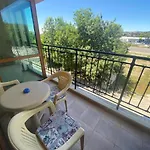 Amadeus 1 - 13b Large Two Bedroom 公寓 阳光海滩