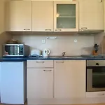 Amadeus 1 - 13b Large Two Bedroom Lejlighed *