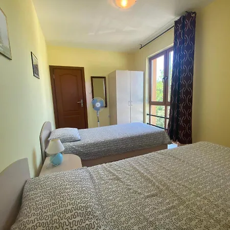 Amadeus 1 - 13b Large Two Bedroom